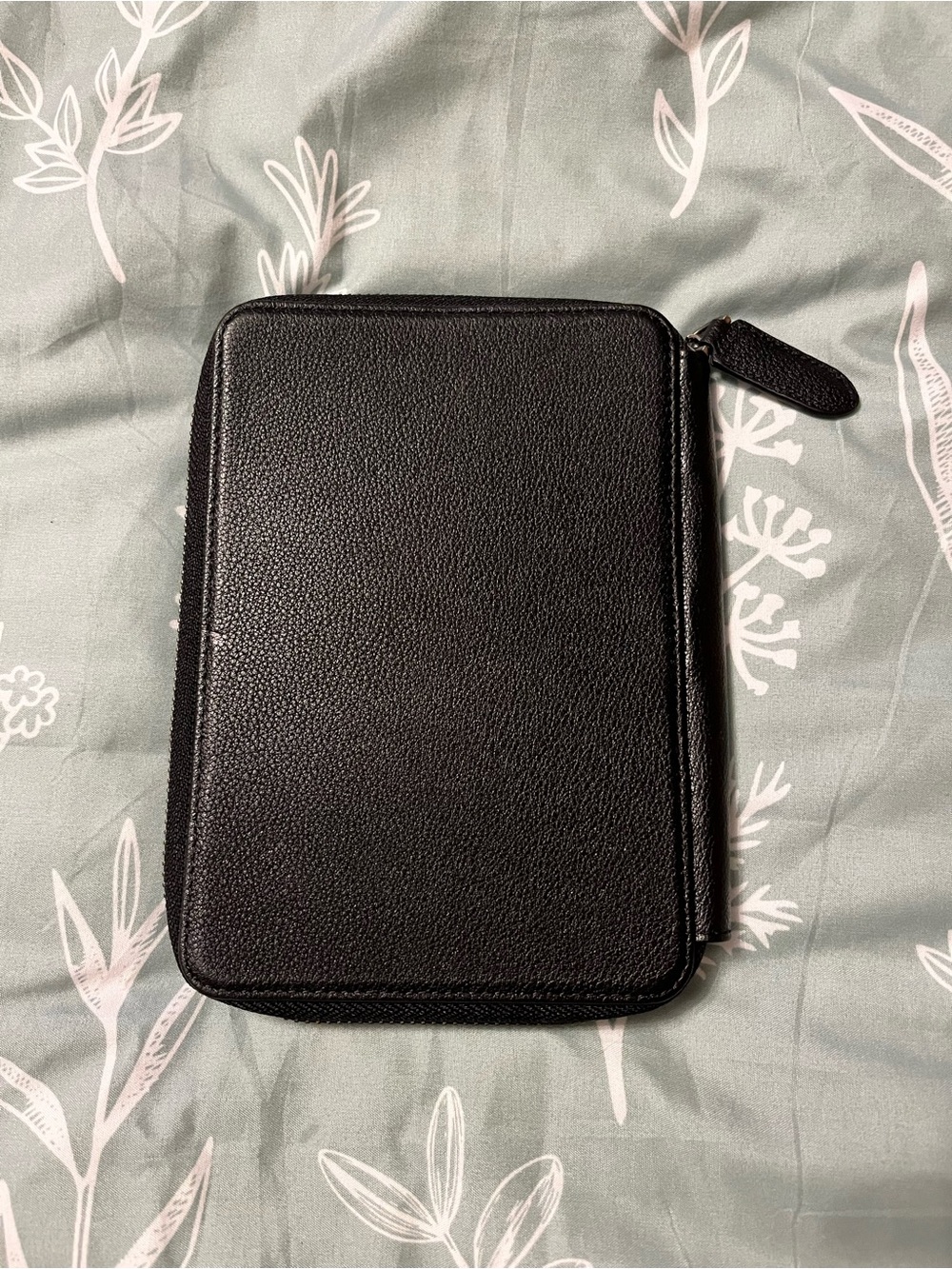 TORRO Genuine Leather Travel Wallet - Picture 5 of 6